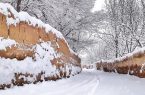 بارش برف راه ٧۵ روستا در ازنا را قطع کرد