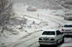 بارش سنگین برف راه  ۲۵۰ روستای الیگودرز را مسدود کرد